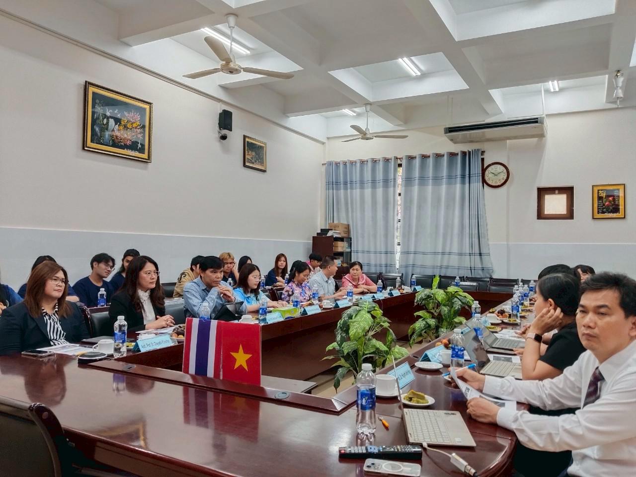 3. เยือนเวียดนาม 2568