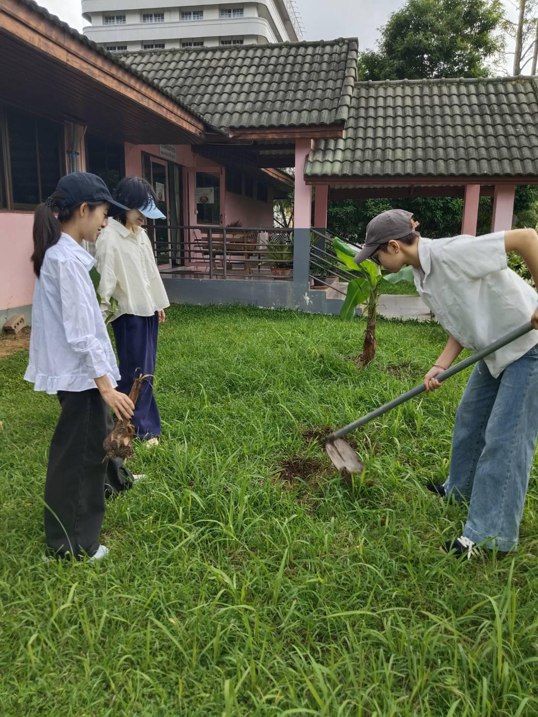 13. กิจกรรม IRAA Inter' Green Day