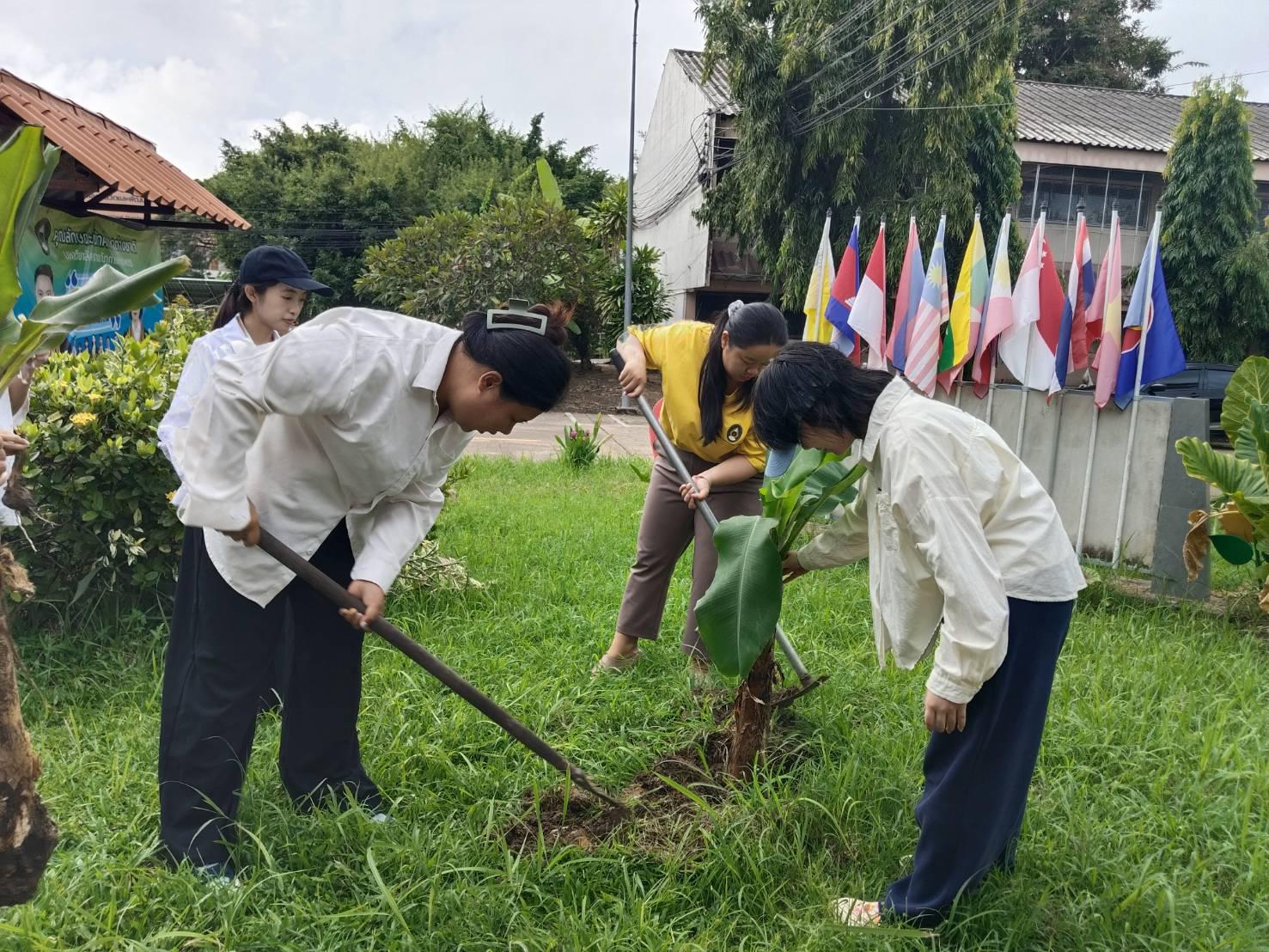 17. กิจกรรม IRAA Inter' Green Day