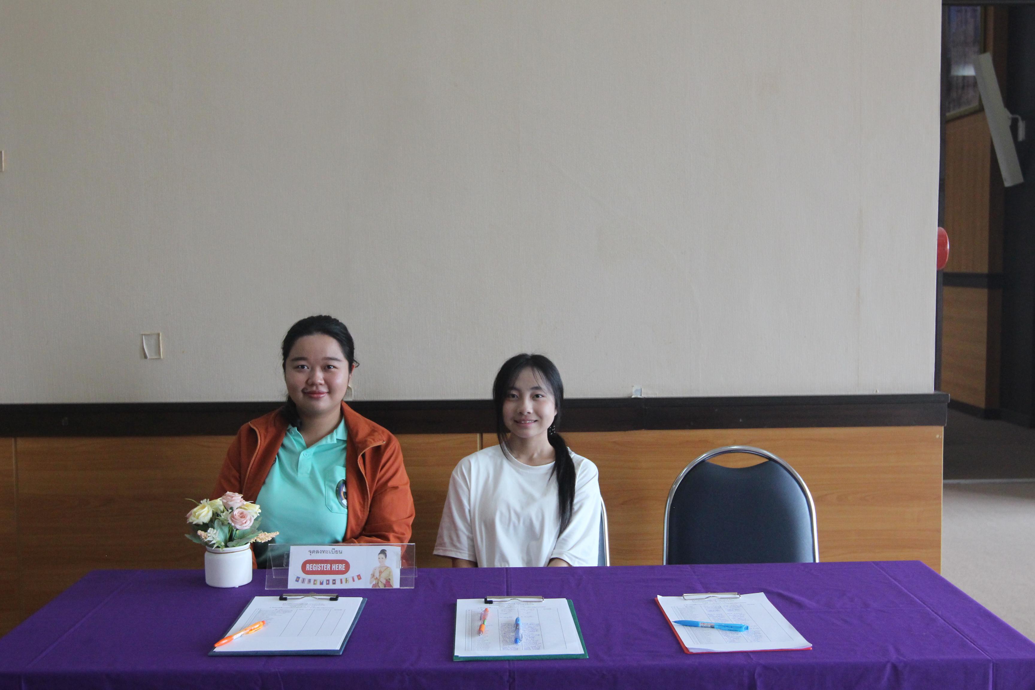 13. กิจกรรมอบรมให้ความรู้เกี่ยวกับงานตรวจคนเข้าเมือง งานจราจรและกฎหมายข้อควรรู้สำหรับนักศึกษาต่างชาติ ประจำปีการศึกษา 2568