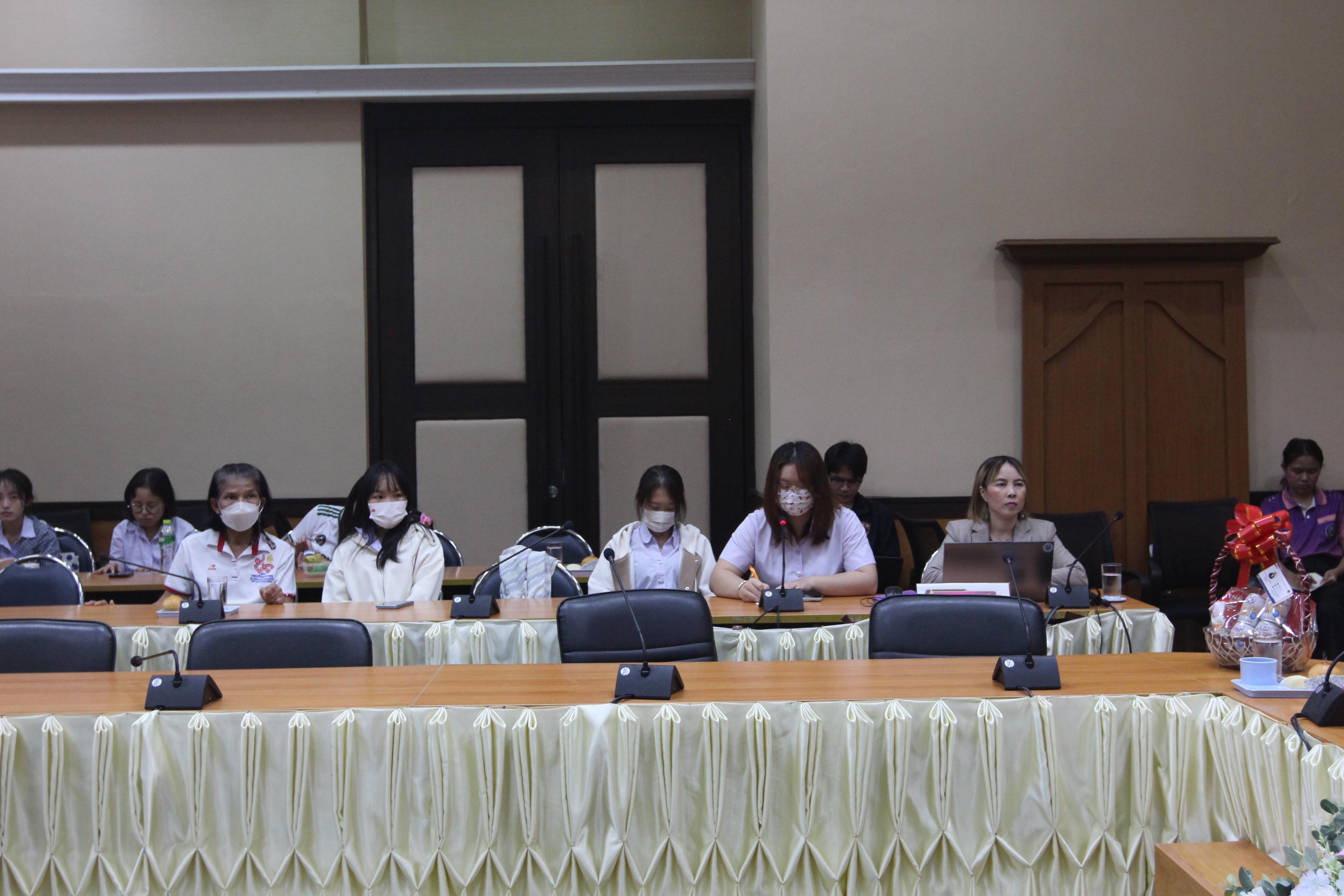 61. กิจกรรมอบรมให้ความรู้เกี่ยวกับงานตรวจคนเข้าเมือง งานจราจรและกฎหมายข้อควรรู้สำหรับนักศึกษาต่างชาติ ประจำปีการศึกษา 2568