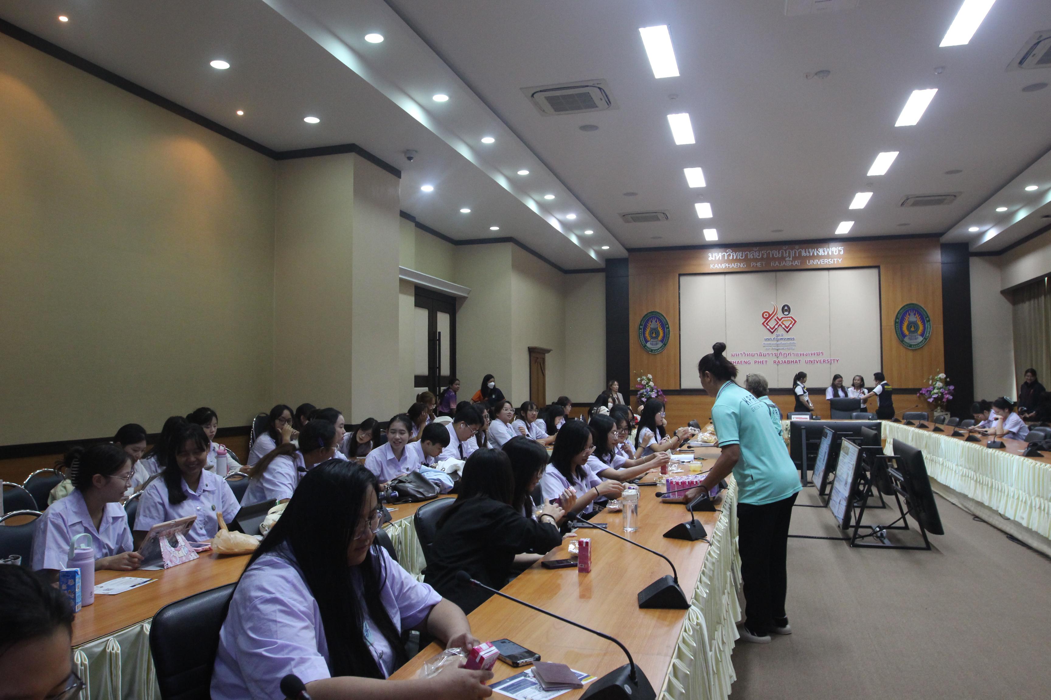 99. กิจกรรมอบรมให้ความรู้เกี่ยวกับงานตรวจคนเข้าเมือง งานจราจรและกฎหมายข้อควรรู้สำหรับนักศึกษาต่างชาติ ประจำปีการศึกษา 2568