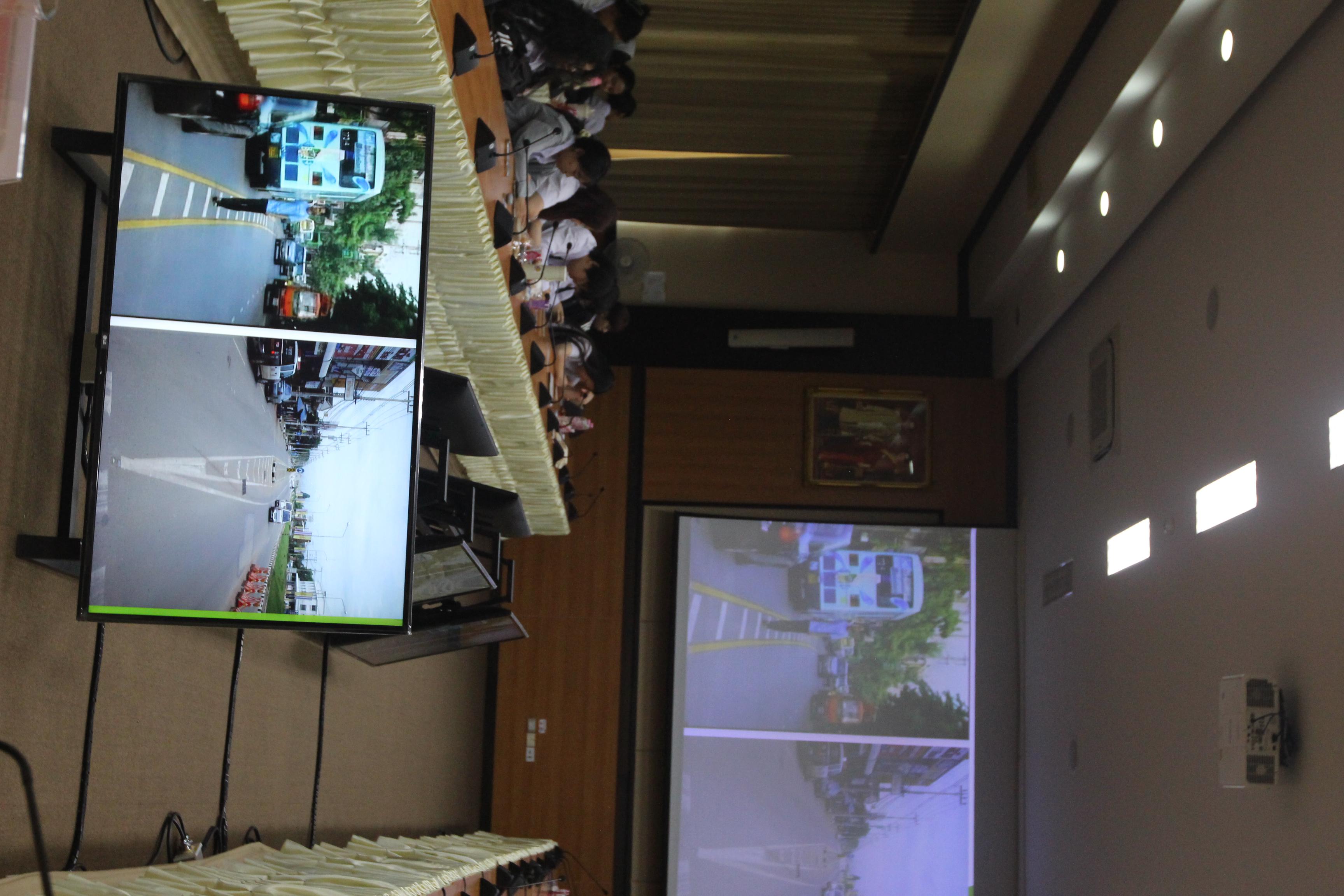 140. กิจกรรมอบรมให้ความรู้เกี่ยวกับงานตรวจคนเข้าเมือง งานจราจรและกฎหมายข้อควรรู้สำหรับนักศึกษาต่างชาติ ประจำปีการศึกษา 2568