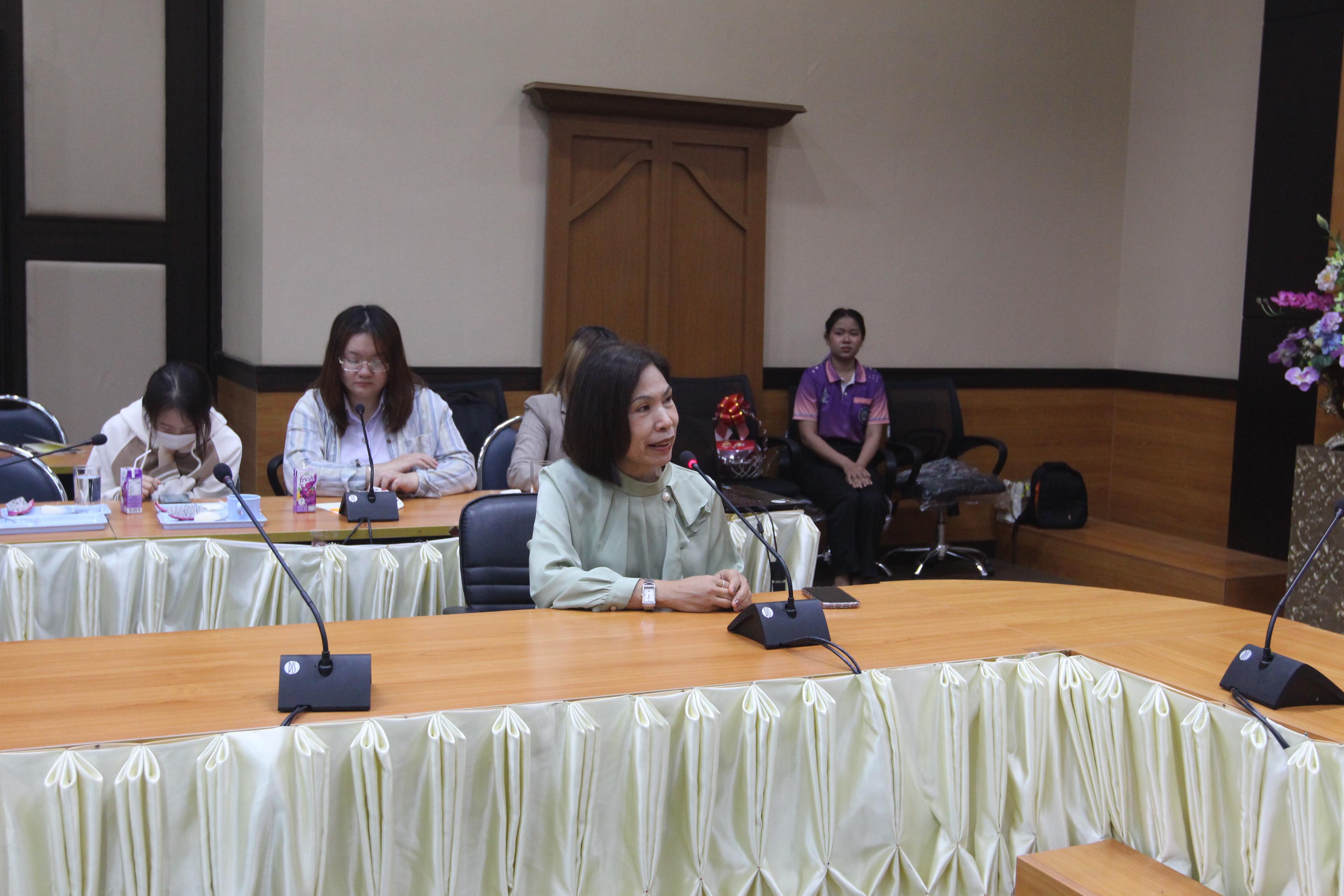 165. กิจกรรมอบรมให้ความรู้เกี่ยวกับงานตรวจคนเข้าเมือง งานจราจรและกฎหมายข้อควรรู้สำหรับนักศึกษาต่างชาติ ประจำปีการศึกษา 2568