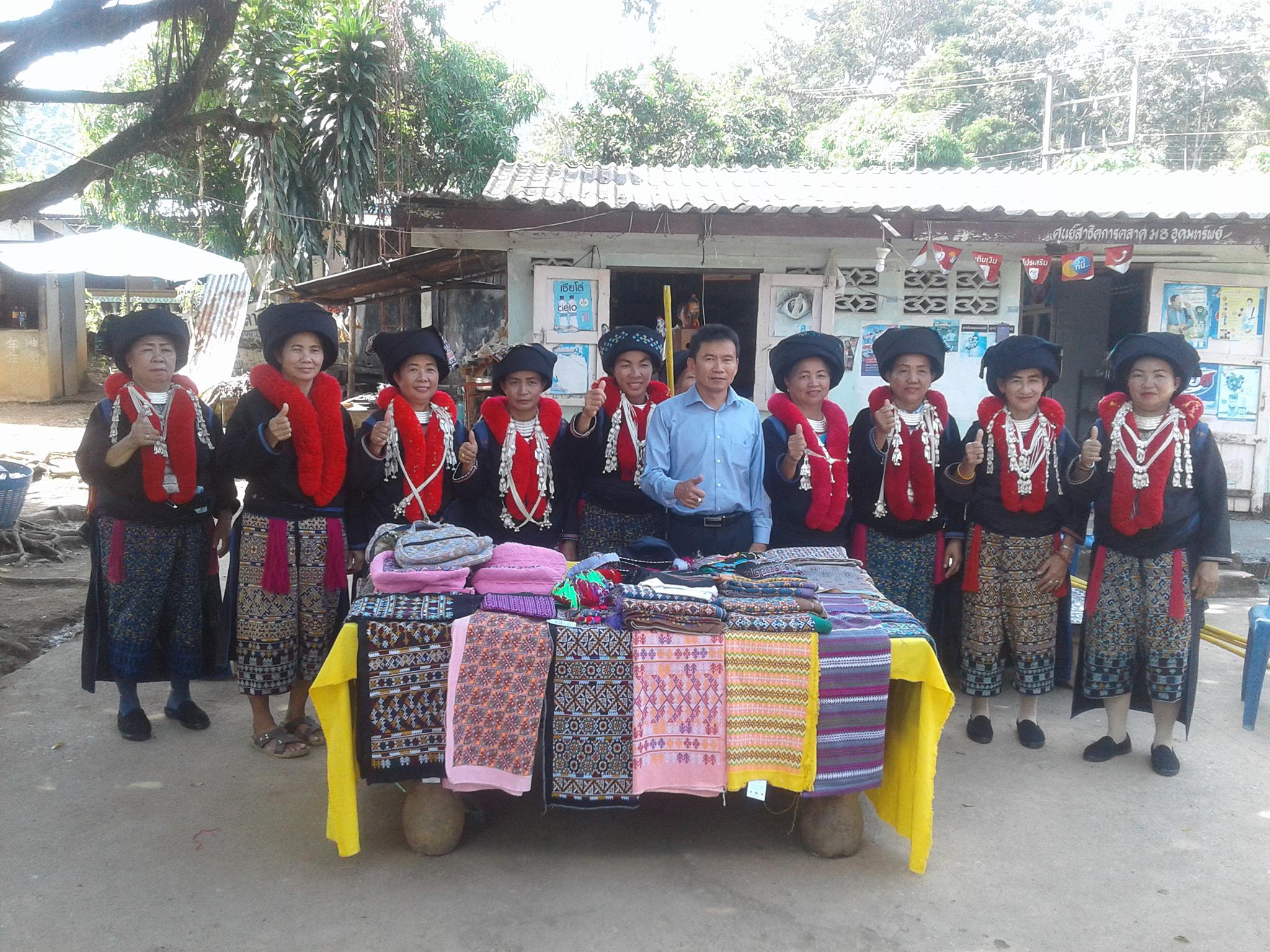 5. พิธีจุดเทียนน้อมรำลึกในพระมหากรุณาธิคุณ สมเด็จพระนางเจ้าสิริกิตต์ พระบรมราชินีนาถ พระบรมราชชนนีพันปีหลวง