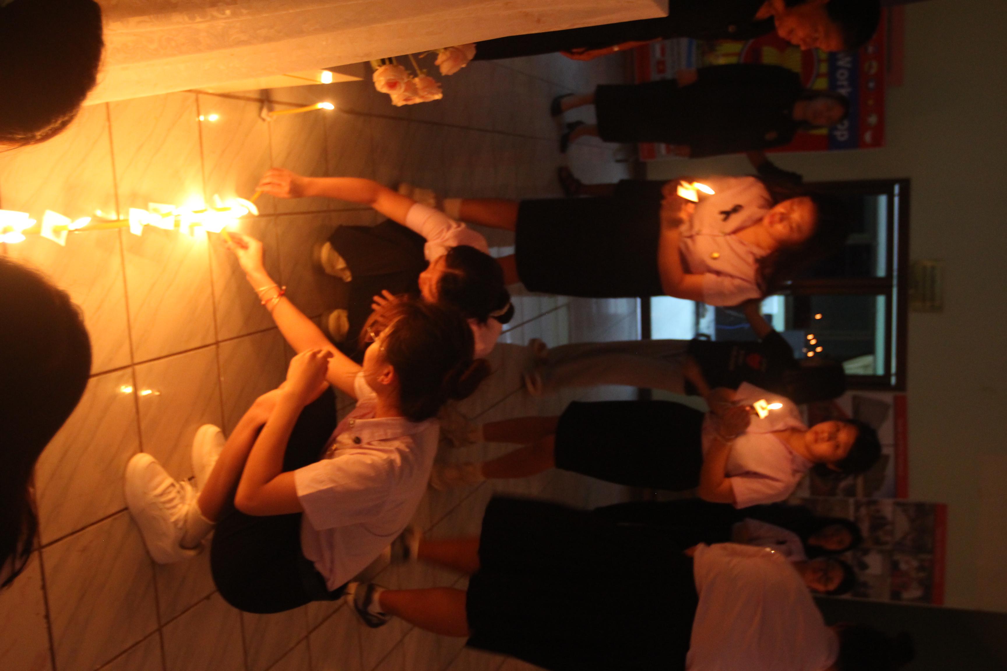 48. พิธีจุดเทียนน้อมรำลึกในพระมหากรุณาธิคุณ สมเด็จพระนางเจ้าสิริกิตต์ พระบรมราชินีนาถ พระบรมราชชนนีพันปีหลวง