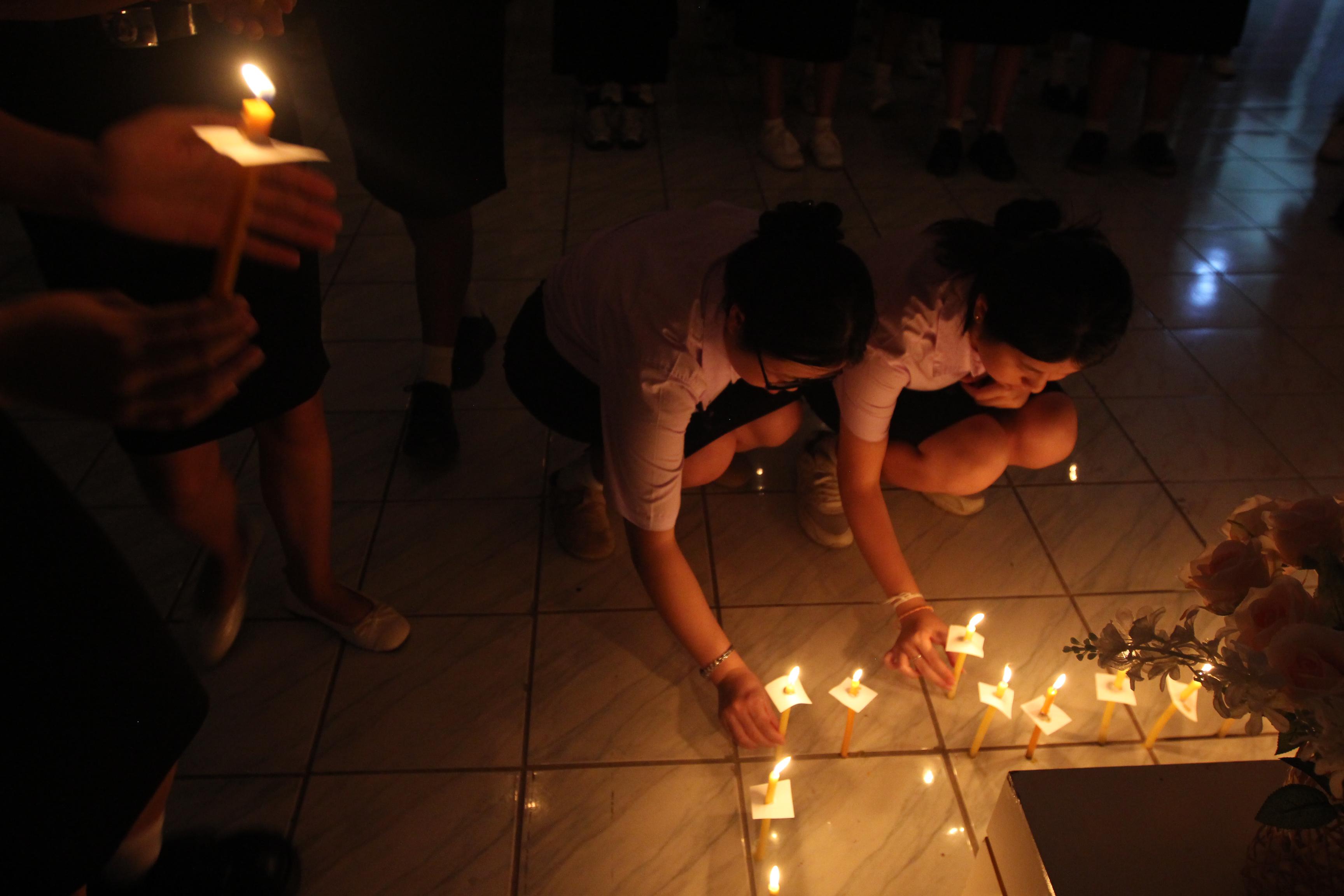 54. พิธีจุดเทียนน้อมรำลึกในพระมหากรุณาธิคุณ สมเด็จพระนางเจ้าสิริกิตต์ พระบรมราชินีนาถ พระบรมราชชนนีพันปีหลวง