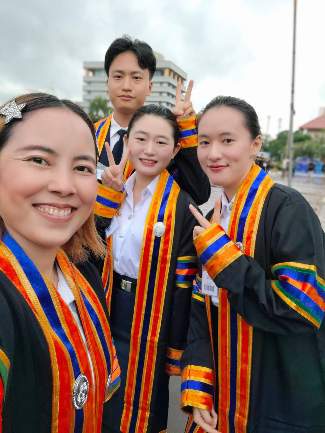 16. บัณฑิตตต่างชาติเข้ารับพระราชทานปริญญาบัตร ประจำปี 2568