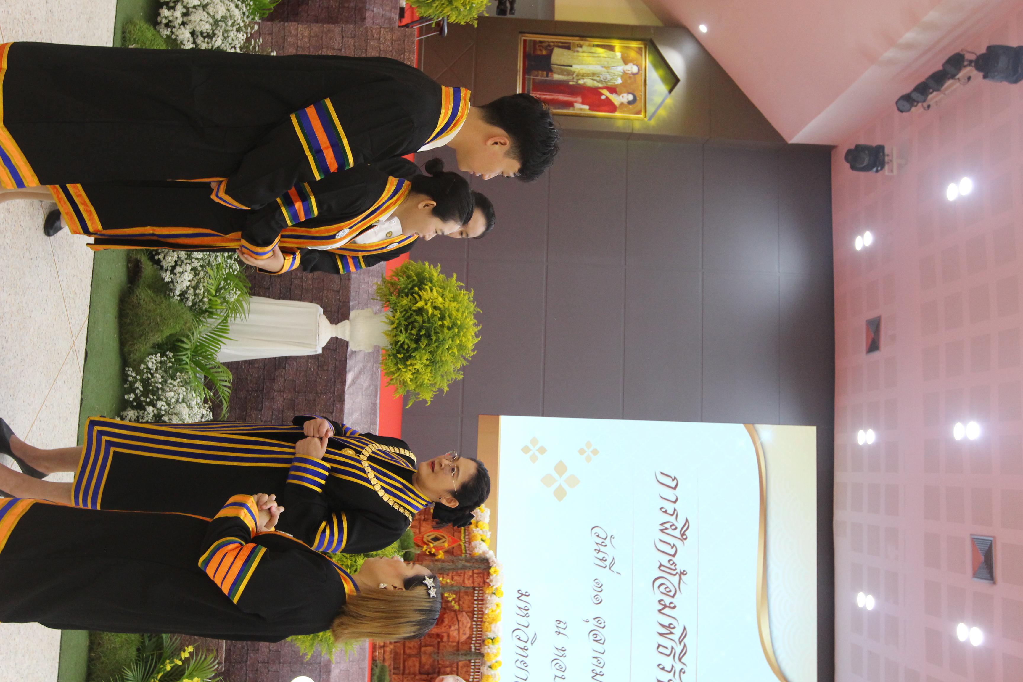 40. บัณฑิตตต่างชาติเข้ารับพระราชทานปริญญาบัตร ประจำปี 2568