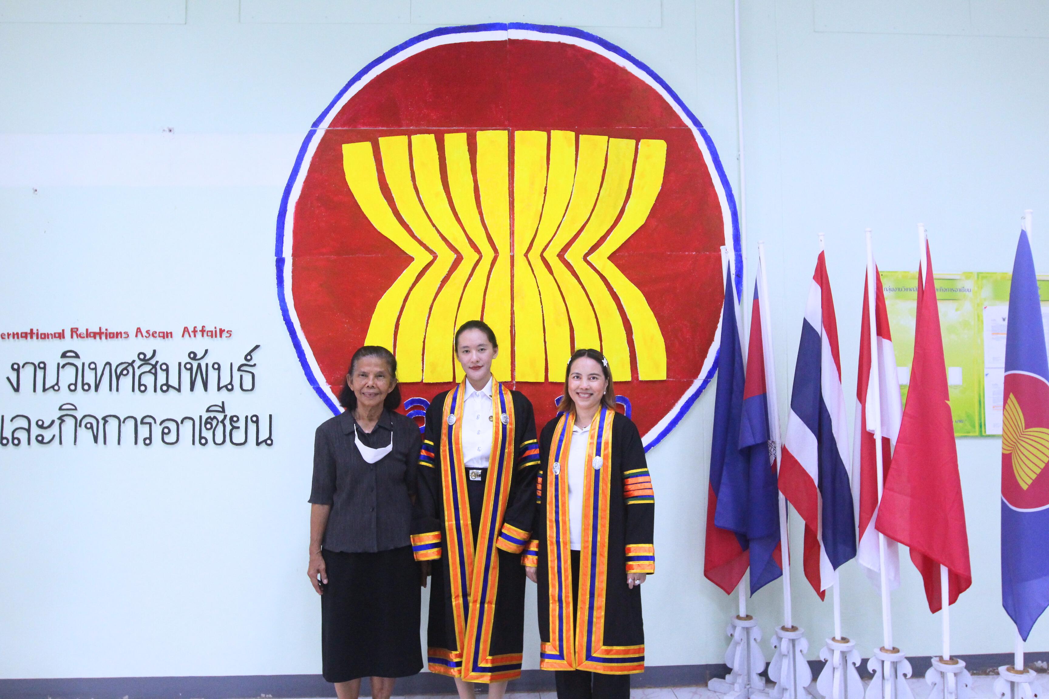 51. บัณฑิตตต่างชาติเข้ารับพระราชทานปริญญาบัตร ประจำปี 2568