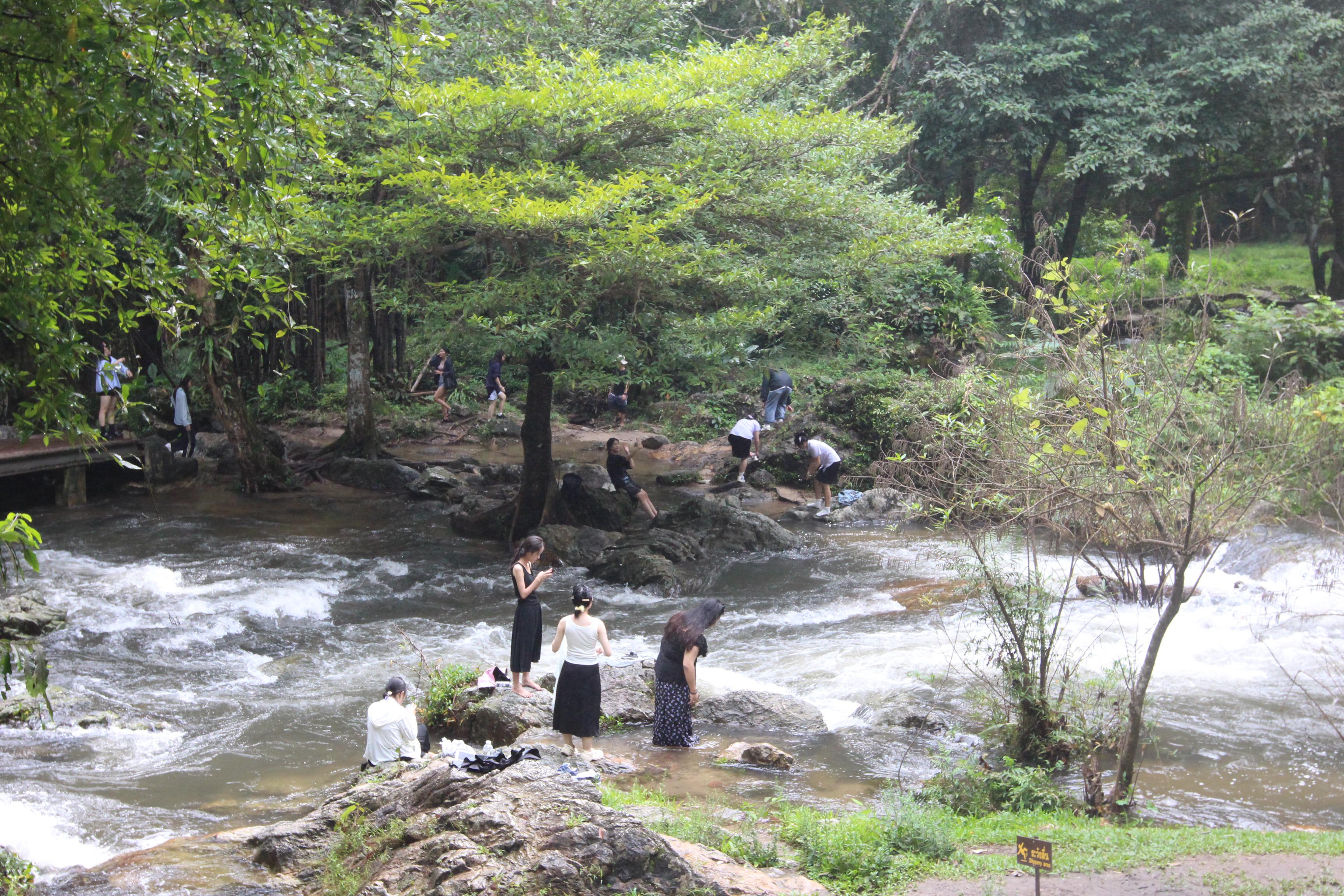 323. กิจกรรมนักศึกษาต่างชาติบริการวิชาการและทัศนศึกษา ครั้งที่ 1