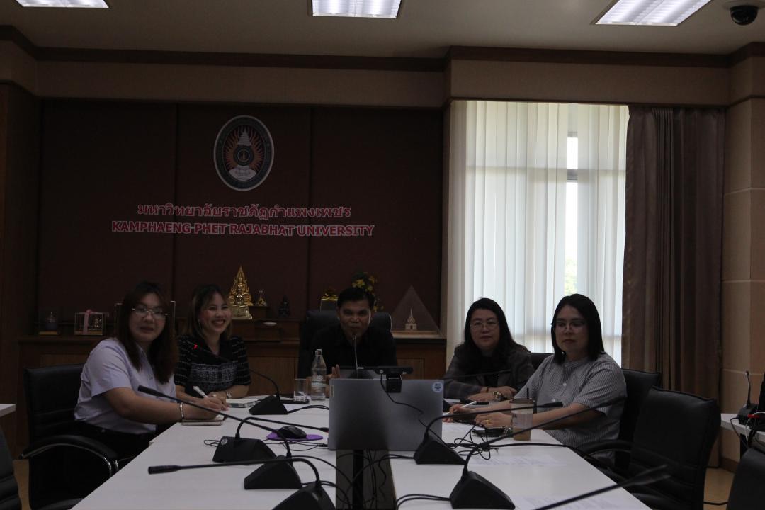 10. ราชภัฏกำแพงเพชรหารือความร่วมมือทางวิชาการในการจัดตั้งศูนย์ฝึกอบรมการแพทย์แผนจีน กับประเทศจีน