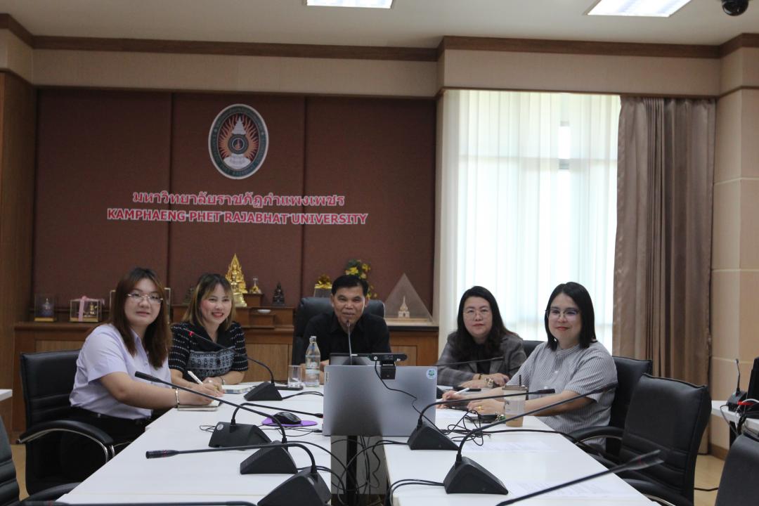 11. ราชภัฏกำแพงเพชรหารือความร่วมมือทางวิชาการในการจัดตั้งศูนย์ฝึกอบรมการแพทย์แผนจีน กับประเทศจีน