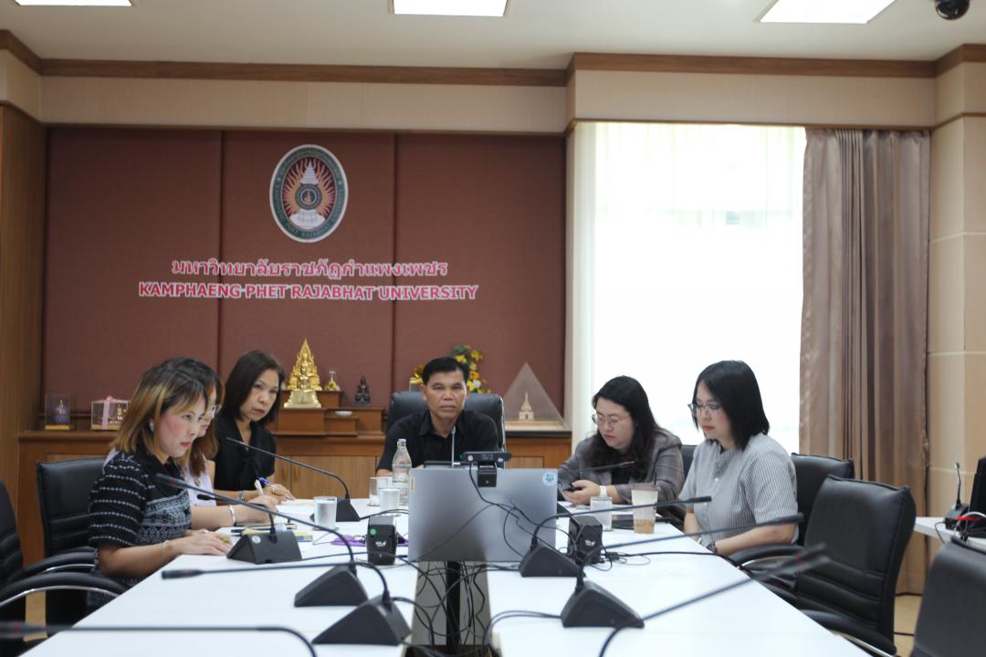 18. ราชภัฏกำแพงเพชรหารือความร่วมมือทางวิชาการในการจัดตั้งศูนย์ฝึกอบรมการแพทย์แผนจีน กับประเทศจีน