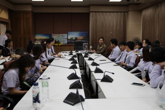 2. กิจกรรมอบรมงานตรวจคนเข้าเมือง และกฏหมายควรรู้สำหรับนักศึกษาต่างชาติ