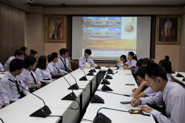 4. กิจกรรมอบรมงานตรวจคนเข้าเมือง และกฏหมายควรรู้สำหรับนักศึกษาต่างชาติ